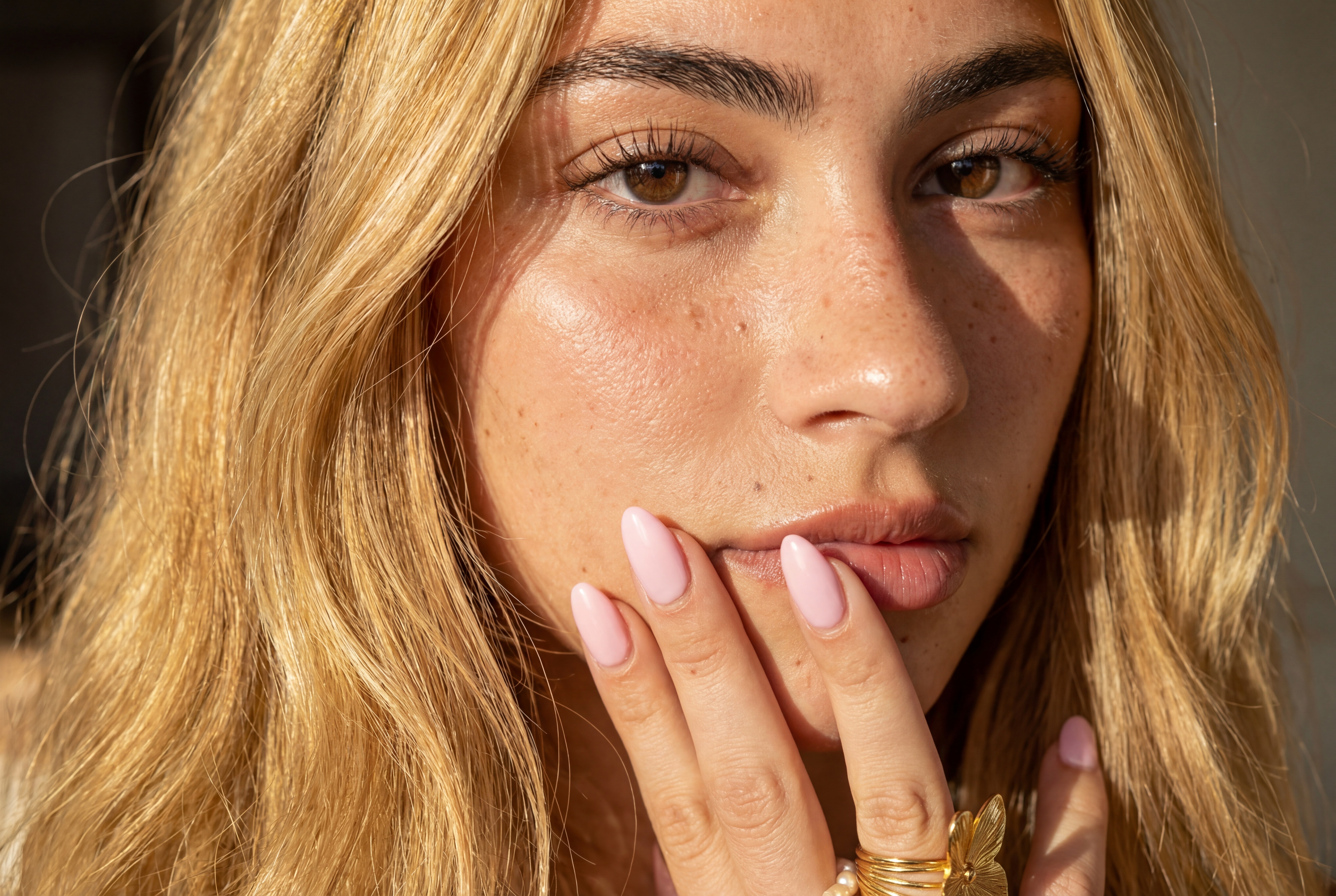 Photorealistic Beauty and Skincare Images - Produce high-detail beauty close-ups, skincare campaign images, and cosmetic pro